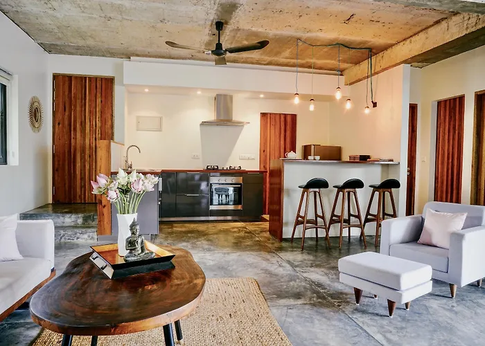 アパート Urban Residences -