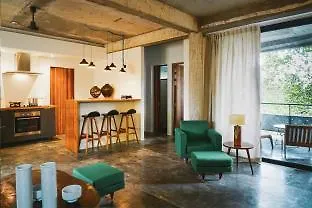 アパート Urban Residences -