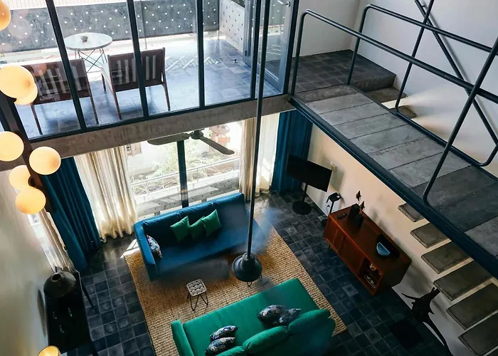 アパート Urban Residences -